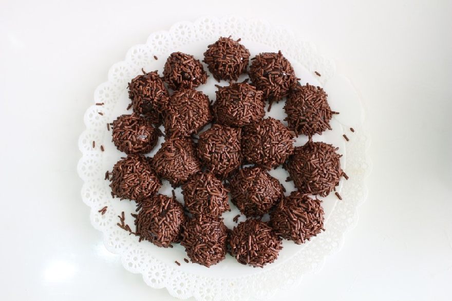 Traditionelles Brigadeiro in Brasilien.