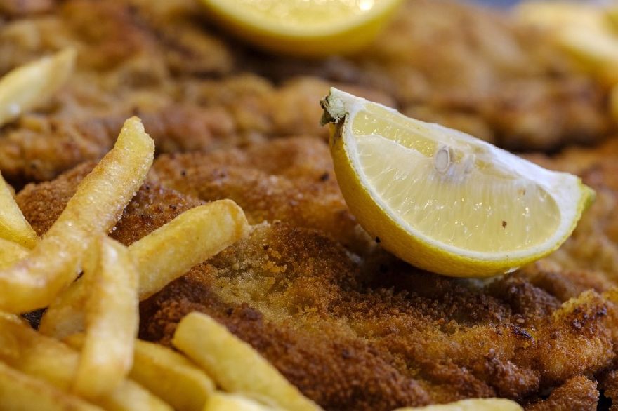 Wiener Schnitzel mit Pommes