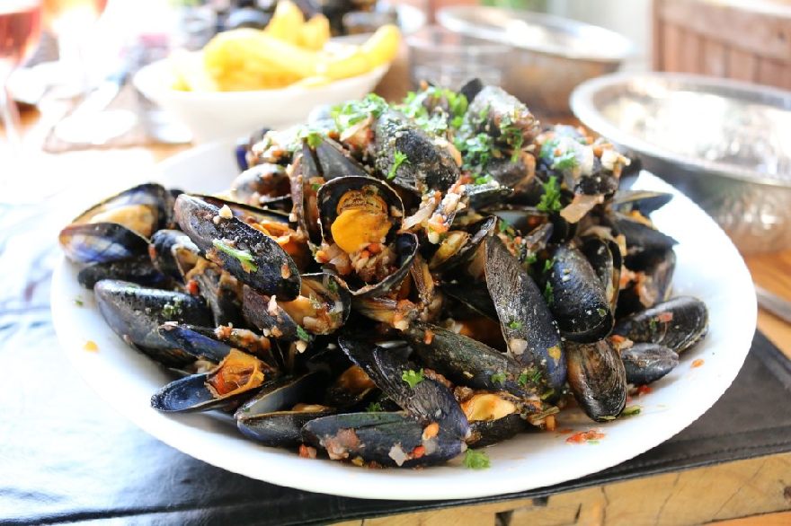 Delicious mussels like you eat in Belgium.